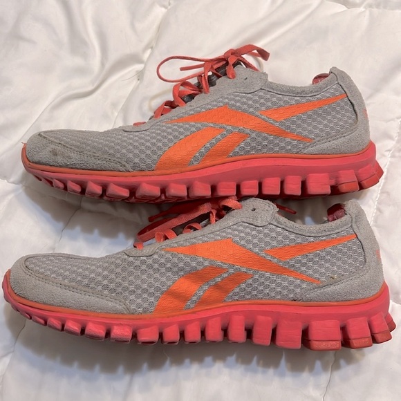 Grey gray Reebok women’s 7.5 - Picture 3 of 8